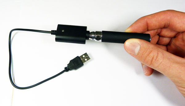 elfbar nachfüll pod läuft aus Pourquoi l'accu de votre e-cigarette refuse de se charger –  lagazettedeberlin.com